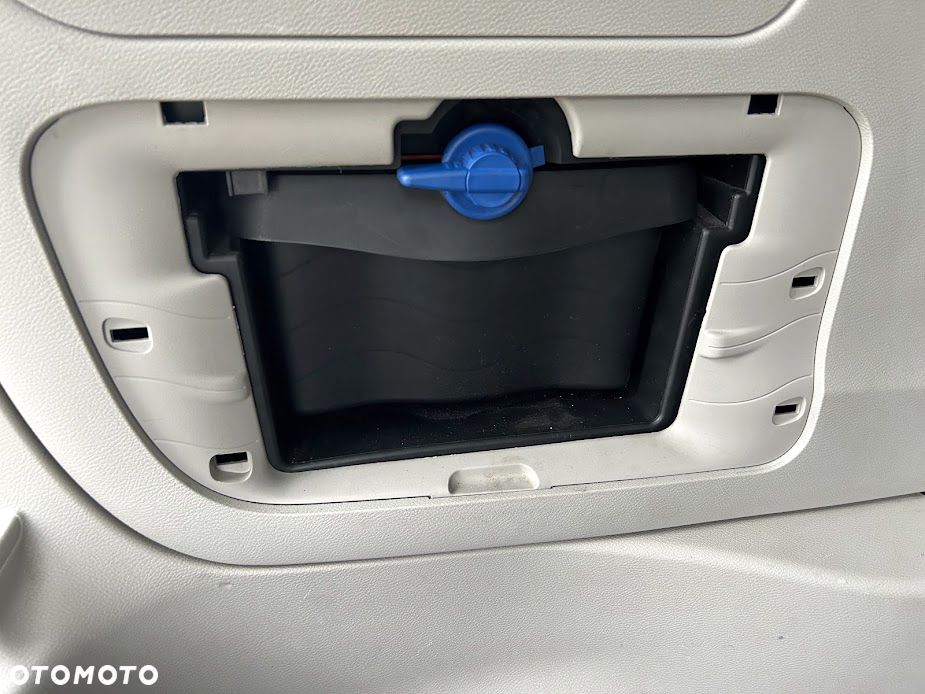 Chrysler Pacifica - 31