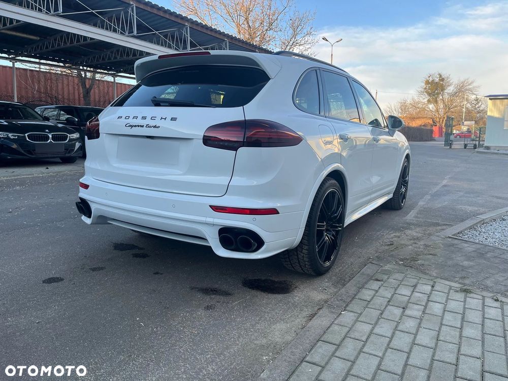 Porsche Cayenne Turbo - 5