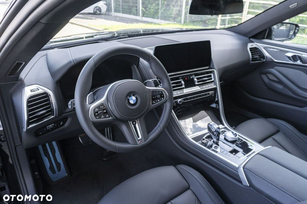 BMW Seria 8 - 9