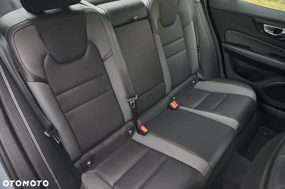 Volvo S60 T4 Geartronic RDesign - 8