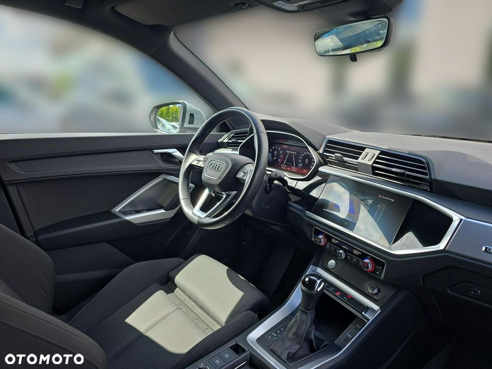 Audi Q3 35 TFSI S tronic - 9