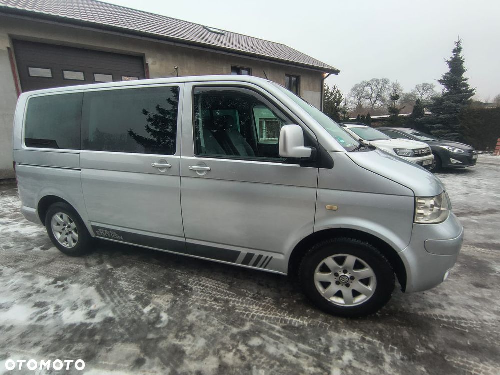 Volkswagen Multivan - 1