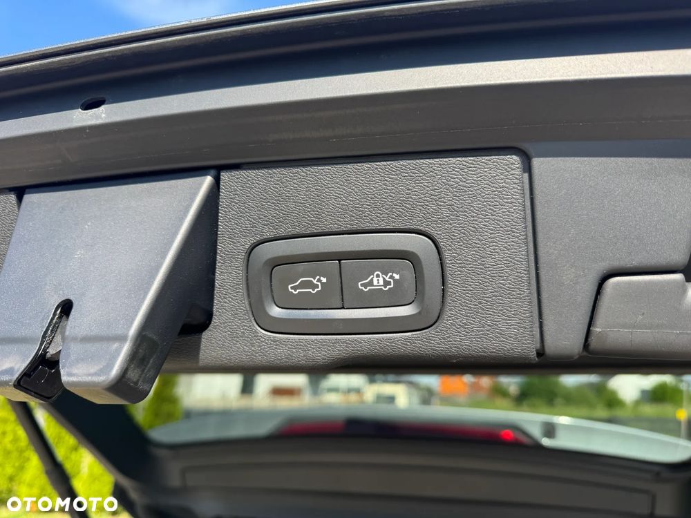 Volvo XC 60 D4 AWD Geartronic Inscription - 21