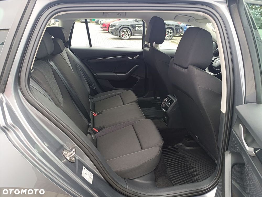 Skoda Octavia 1.5 TSI Essence - 15