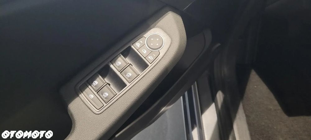 Mitsubishi Colt 1.0T Invite - 11