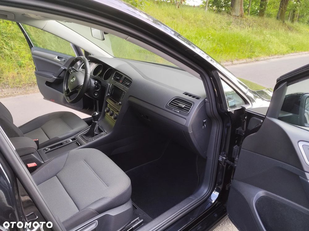 Volkswagen Golf 2.0 BlueTDI Comfortline - 13