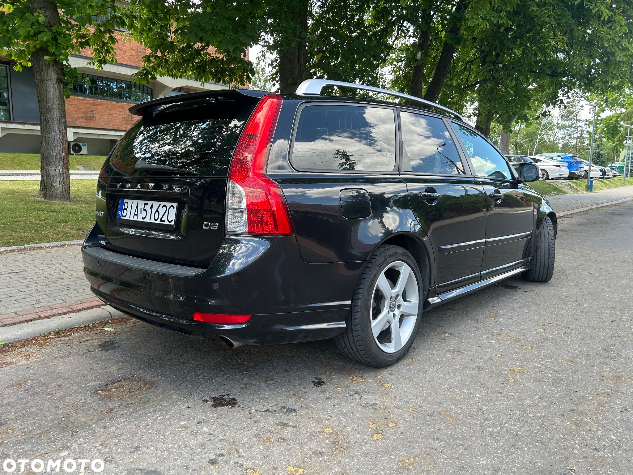 Volvo V50 D3 R-Design - 4
