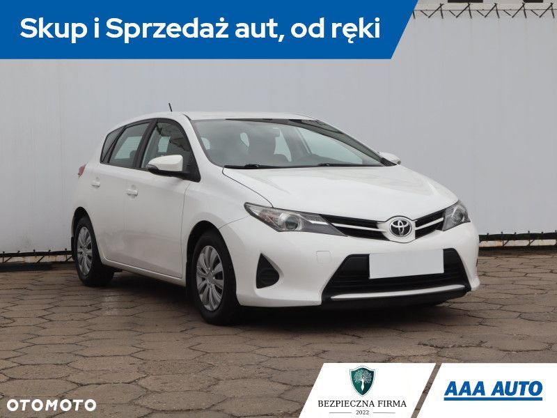 Toyota Auris - 3