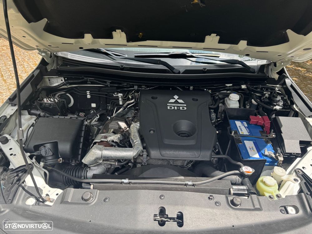 Mitsubishi L200 Pick Up 4x4 S&S Cabine Dupla Plus - 8