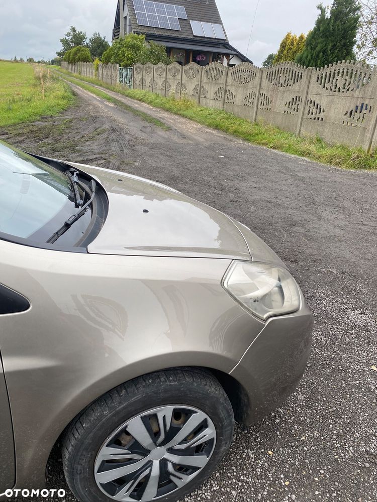 Renault Clio - 19