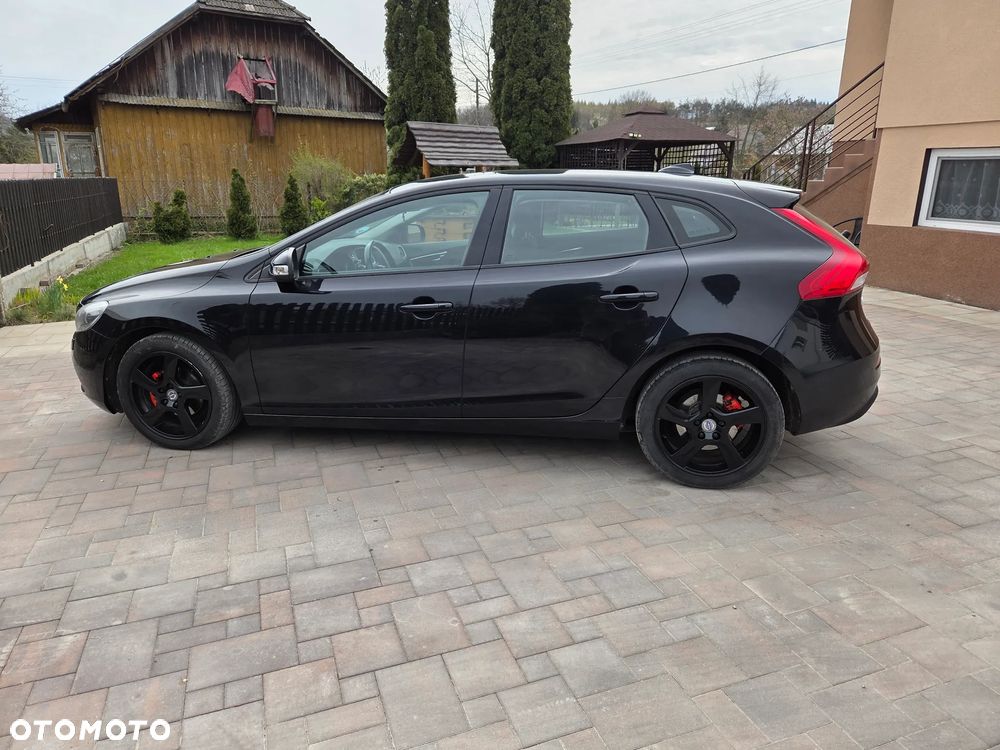 Volvo V40 D2 Base - 14