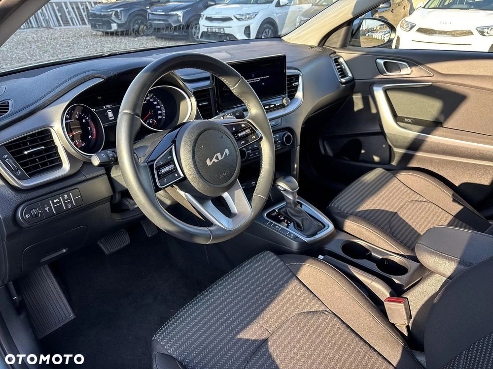 Kia Ceed 1.5 T-GDI M DCT - 10
