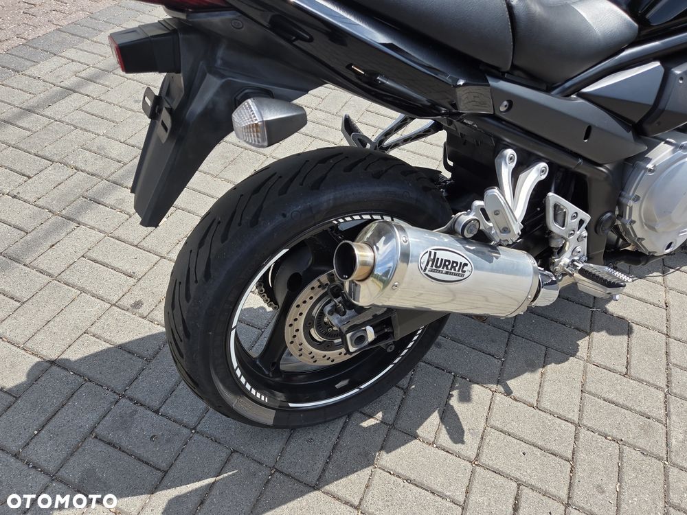 Suzuki Bandit - 24