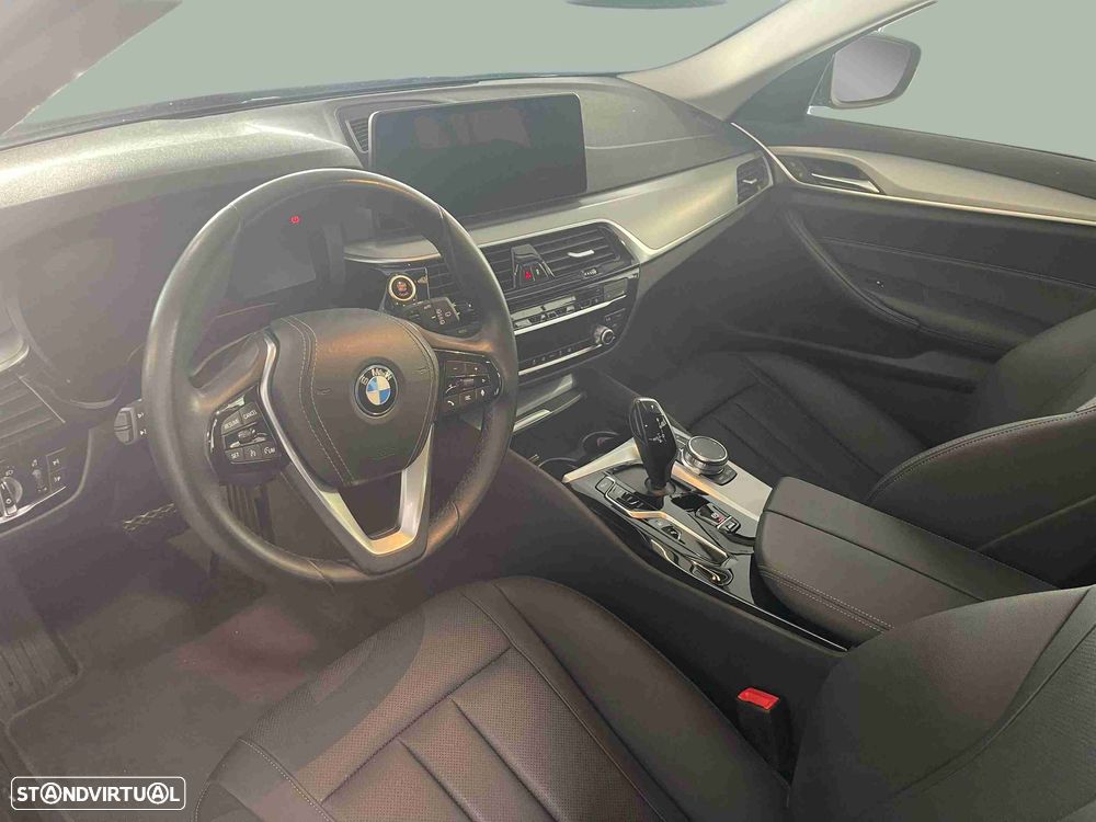 BMW 530 e - 7