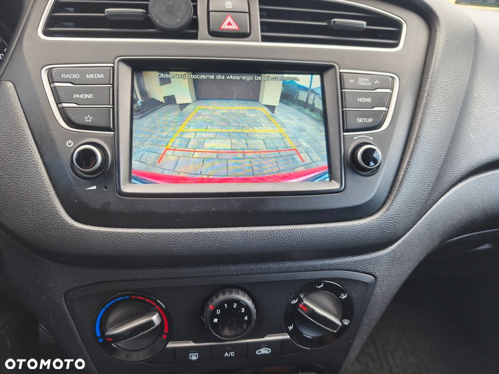 Hyundai i20 1.2 GO - 14