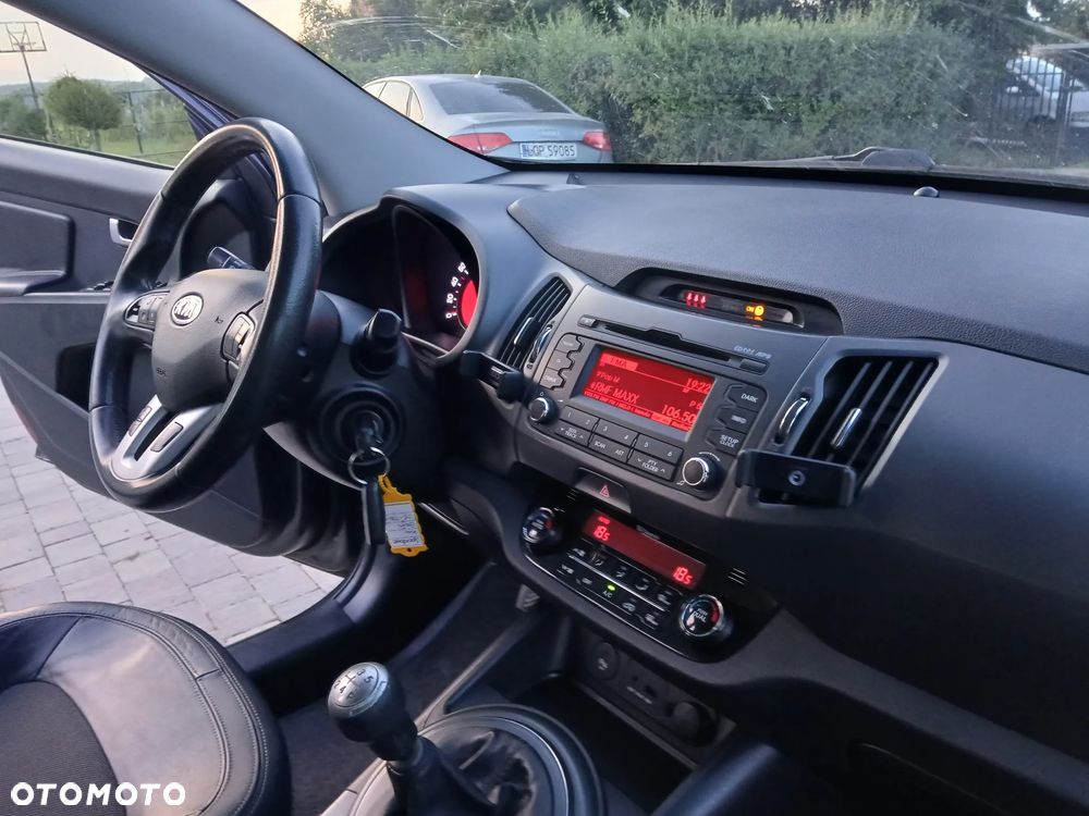 Kia Sportage 2.0 L - 15
