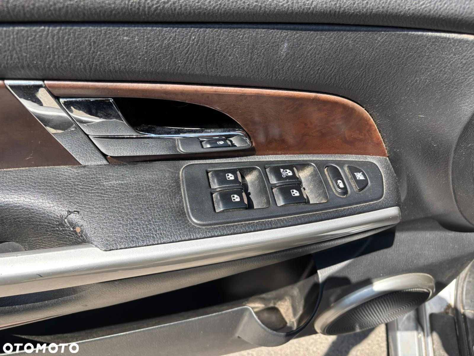 SsangYong/KGM Rexton - 10