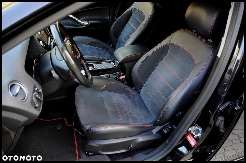 Ford Mondeo 2.0 TDCi Titanium S - 25