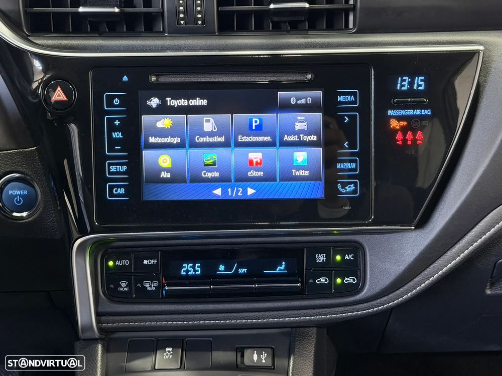 Toyota Auris Touring Sports 1.8 HSD Exclusive+Navi - 31