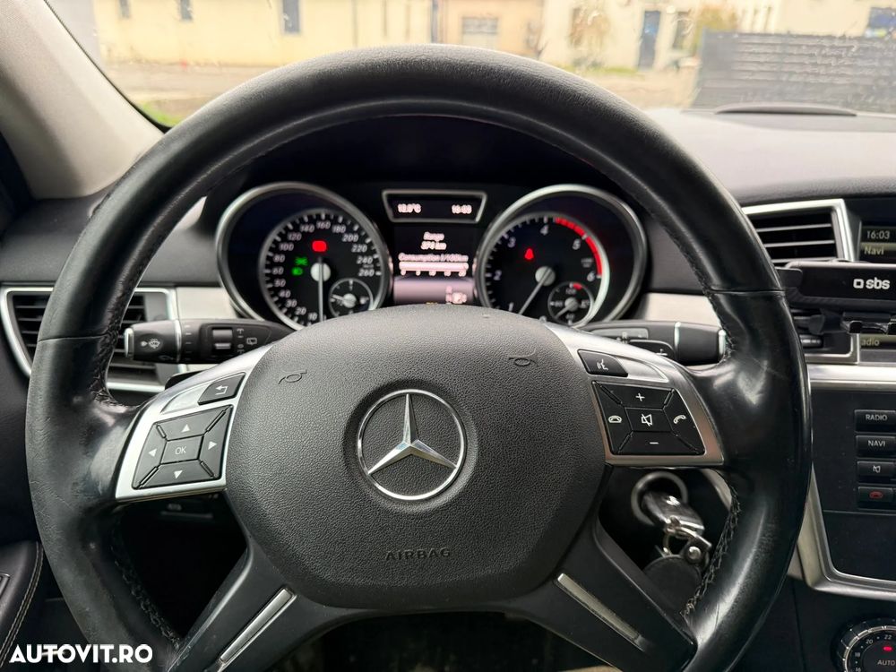 Mercedes-Benz ML 350 BlueTec 4MATIC Aut - 11