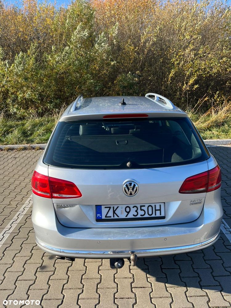 Volkswagen Passat 2.0 TDI DSG Comfortline - 5
