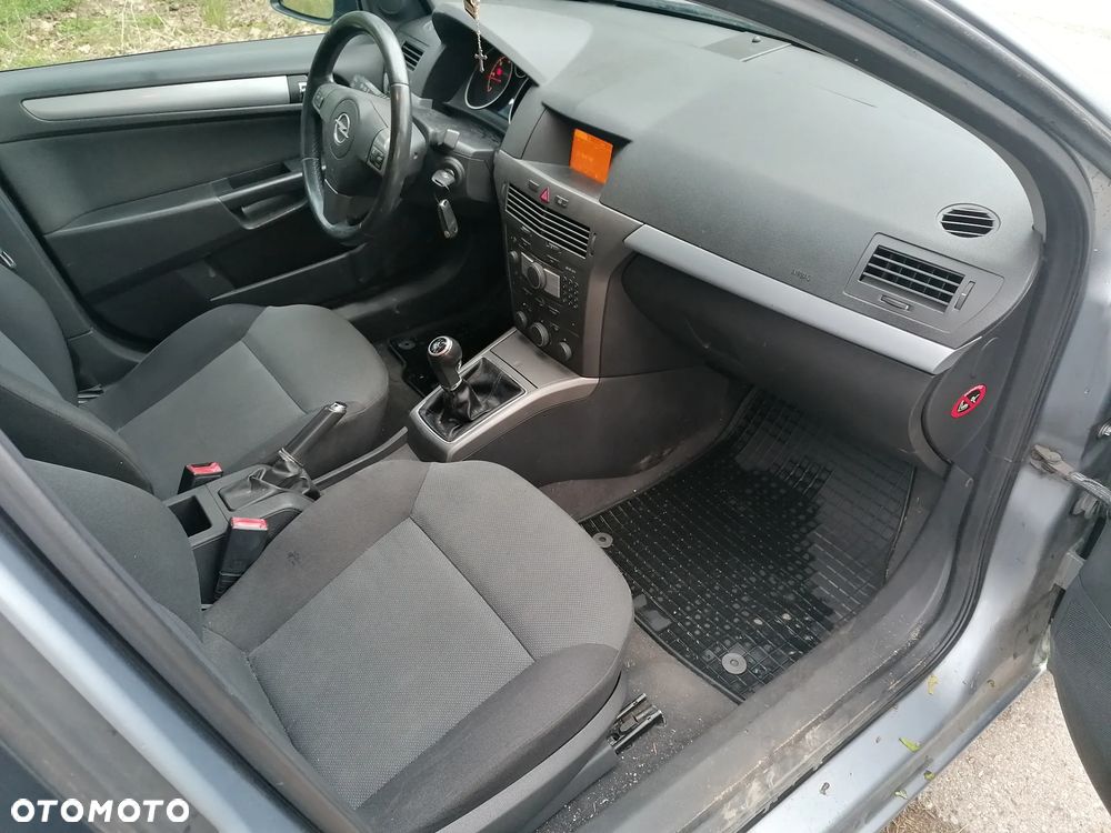 Opel Astra 1.9 CDTI Edition - 11