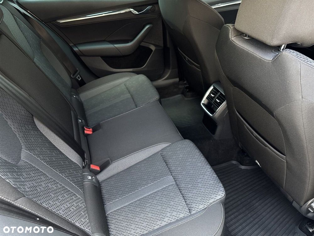 Skoda Octavia 1.5 TSI GPF ACT Style DSG - 9