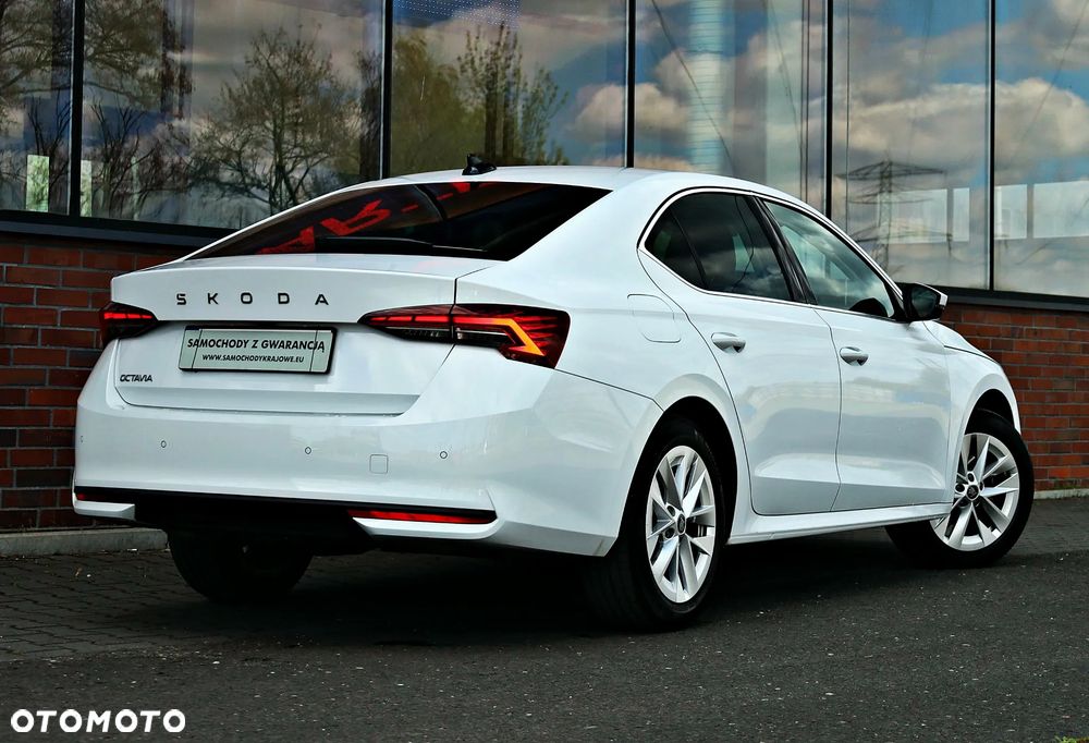 Skoda Octavia 2.0 TDI Selection DSG - 5