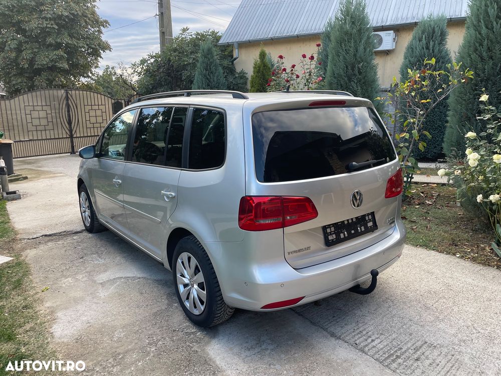 Volkswagen Touran - 5