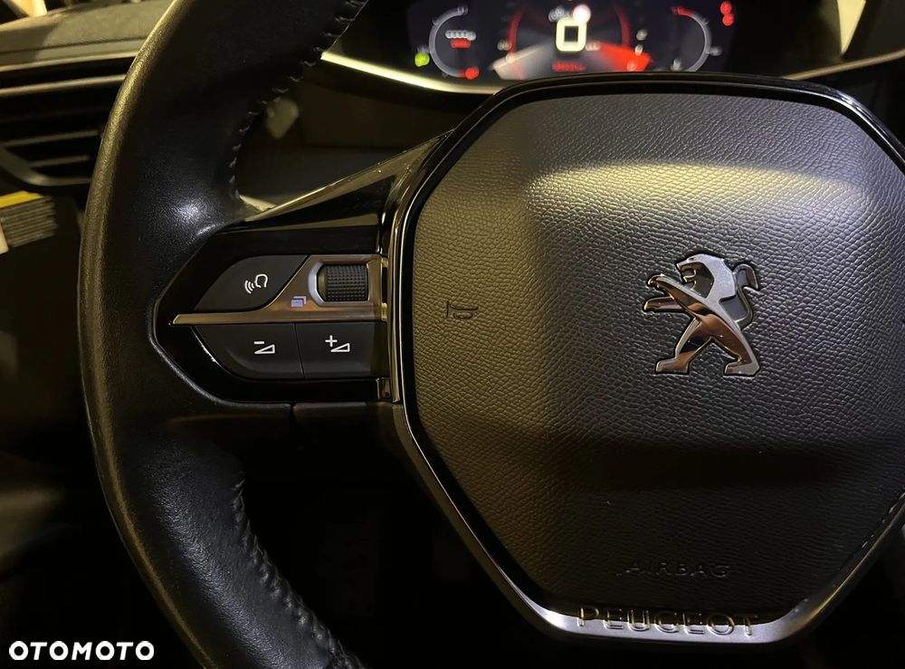 Peugeot 2008 PureTech 130 Allure - 13