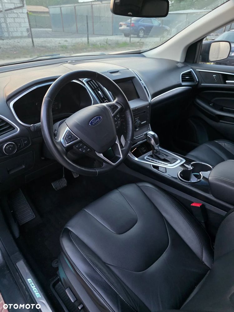 Ford Edge - 12