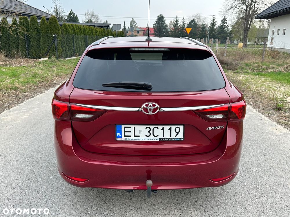 Toyota Avensis 2.0 Selection MS - 9