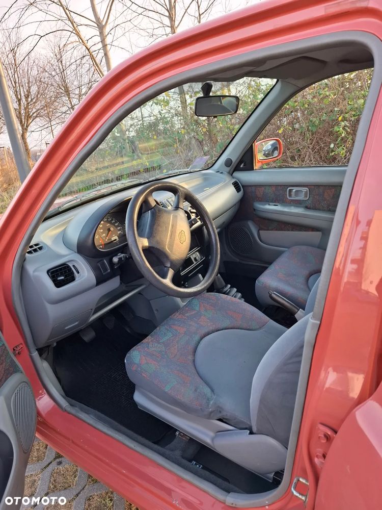 Nissan Micra - 11