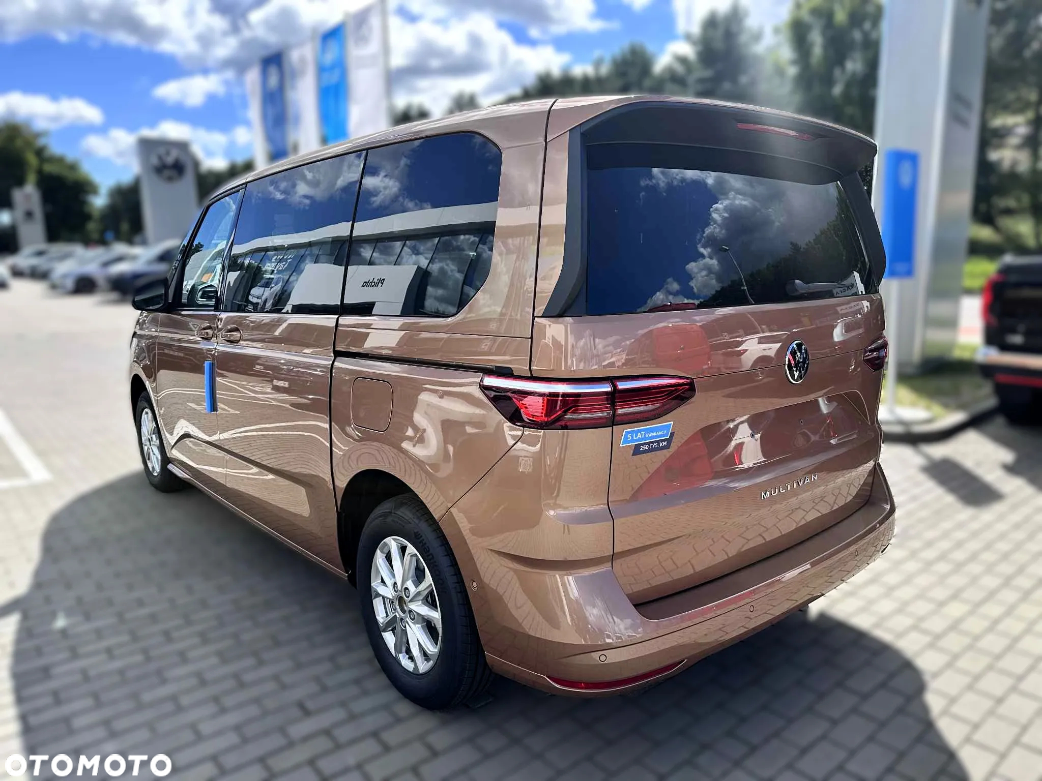 Volkswagen Multivan 2.0 TDI L1 Family DSG - 6