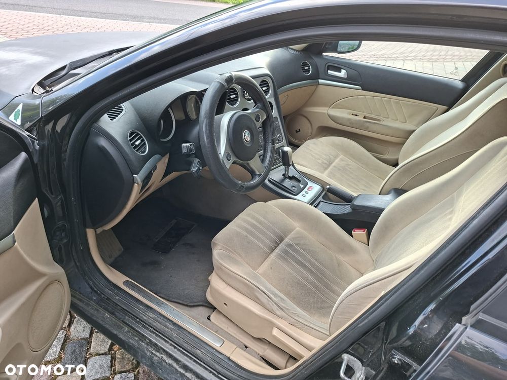 Alfa Romeo 159 1.9JTDM Q-Distinctive - 6