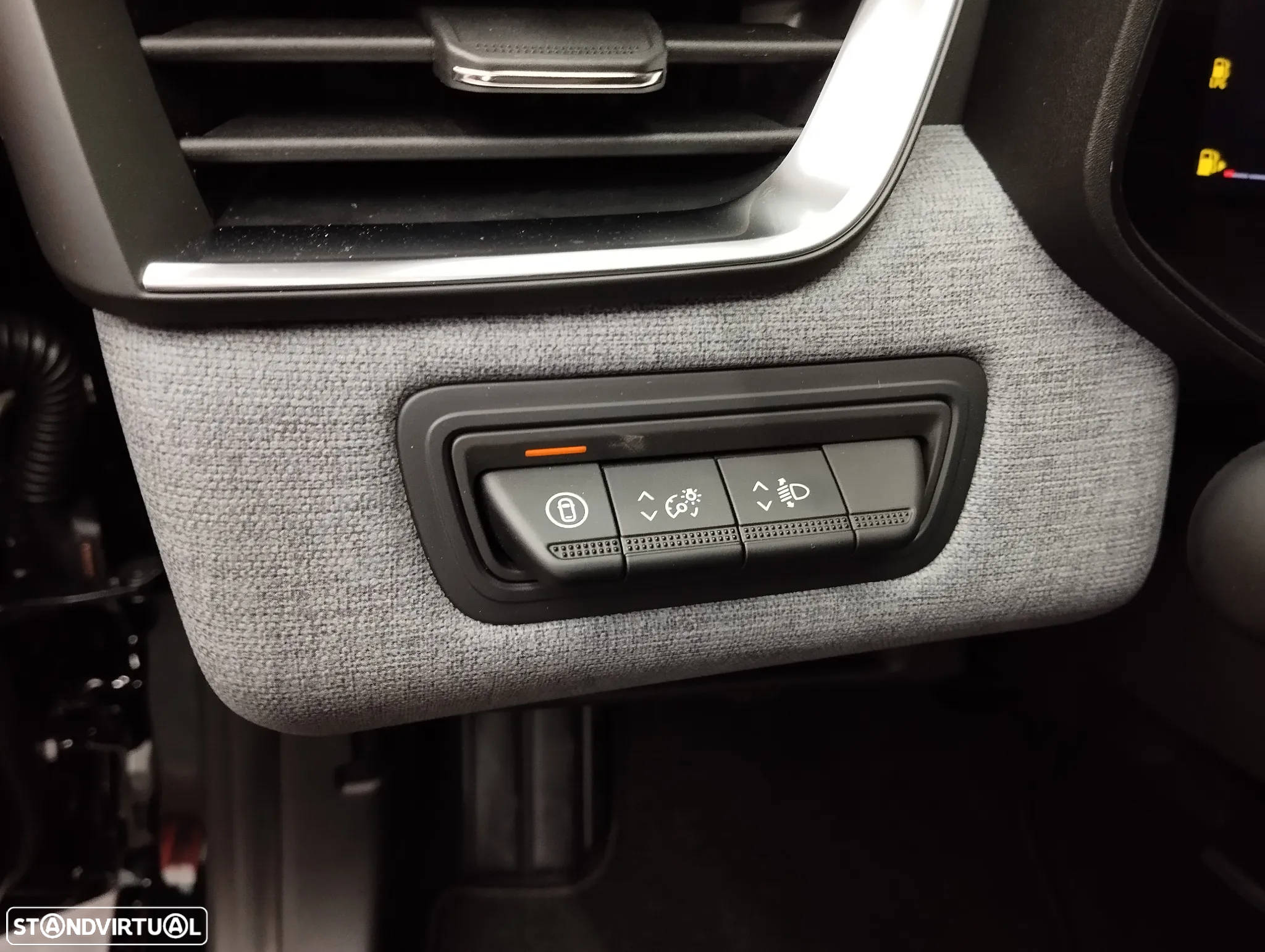 Mitsubishi Colt - 21