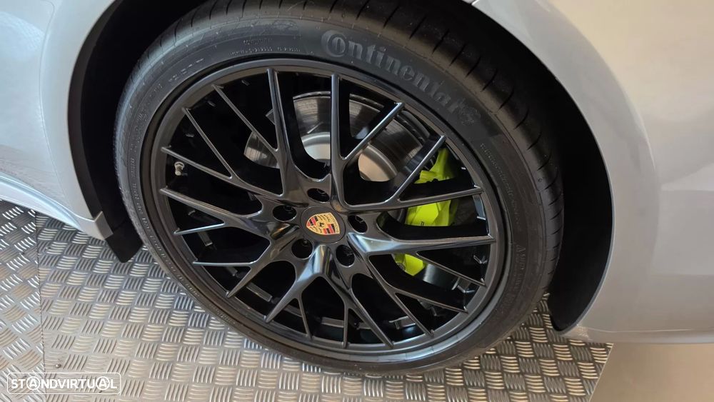 Porsche Panamera 4S E-Hybrid — fotografia 31