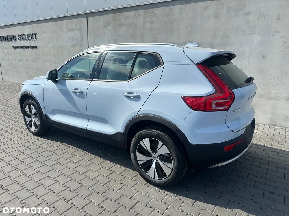 Volvo XC 40 B3 Core - 4