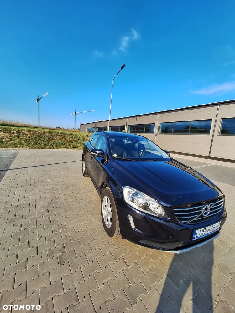 Volvo XC 60 D3 Drive-E Momentum - 28
