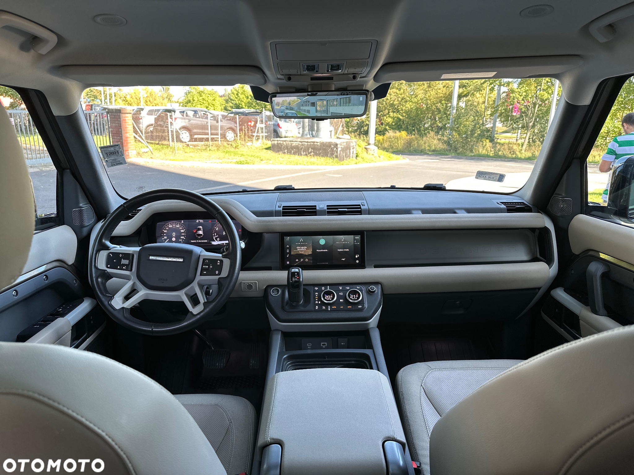 Land Rover Defender 110 3.0 P400 mHEV First Edition - 16