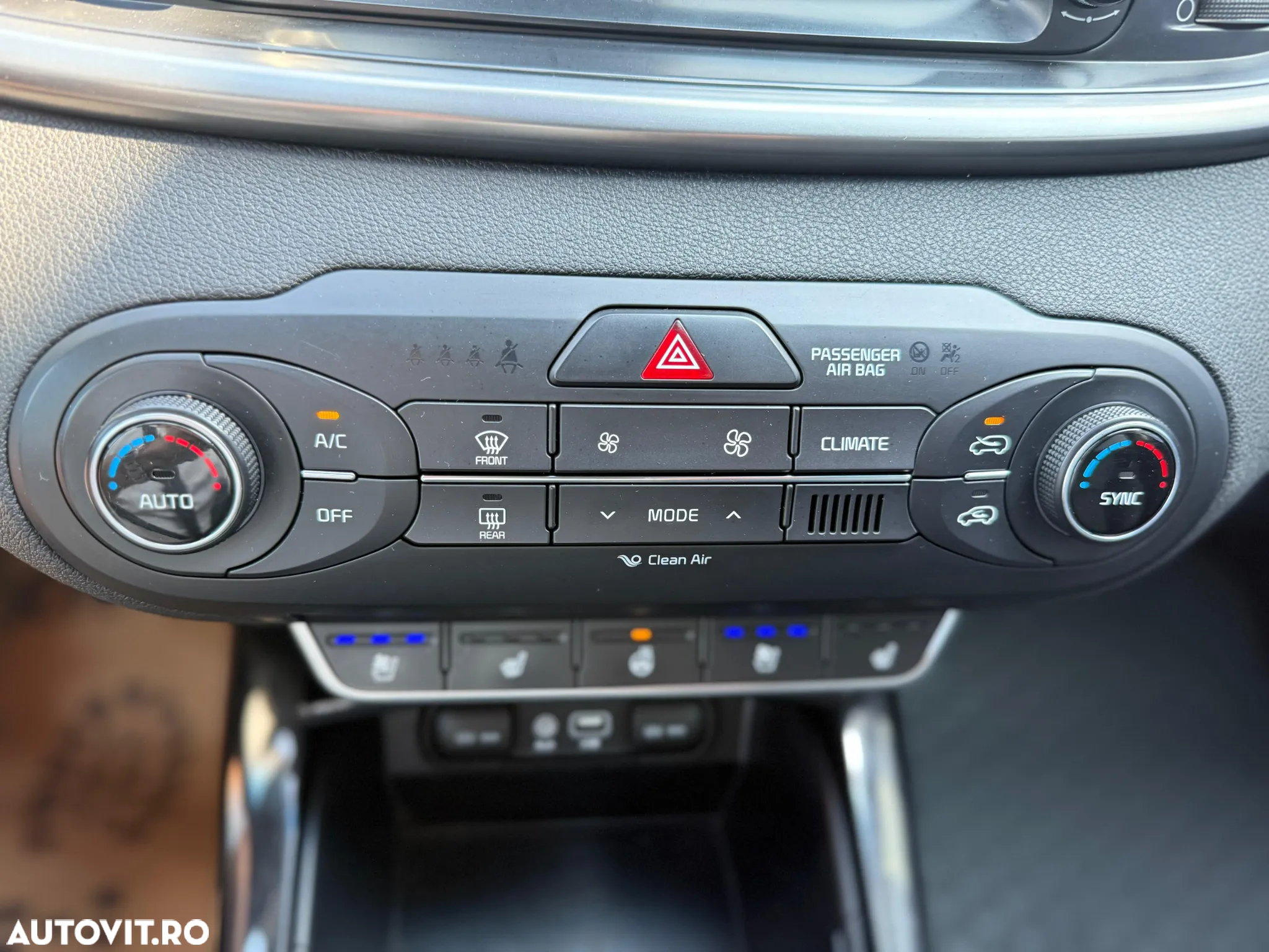 Kia Sorento - 31