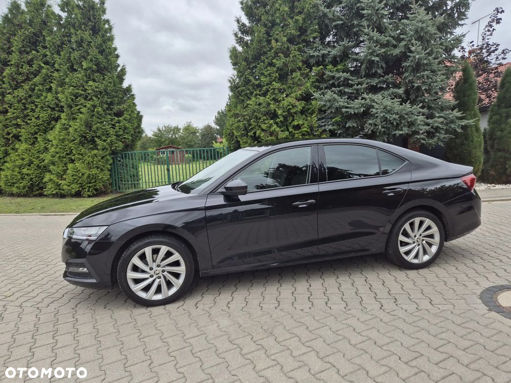 Skoda Octavia 2.0 TDI Ambition DSG - 1