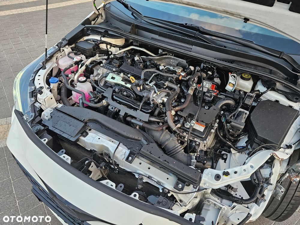 Toyota Corolla 2.0 Hybrid Style - 30