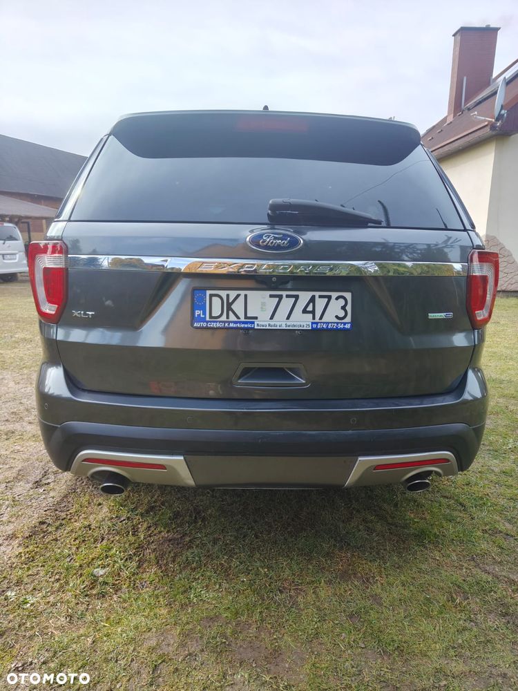 Ford Explorer - 6