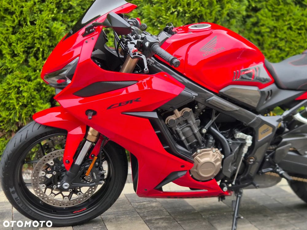 Honda CBR - 24