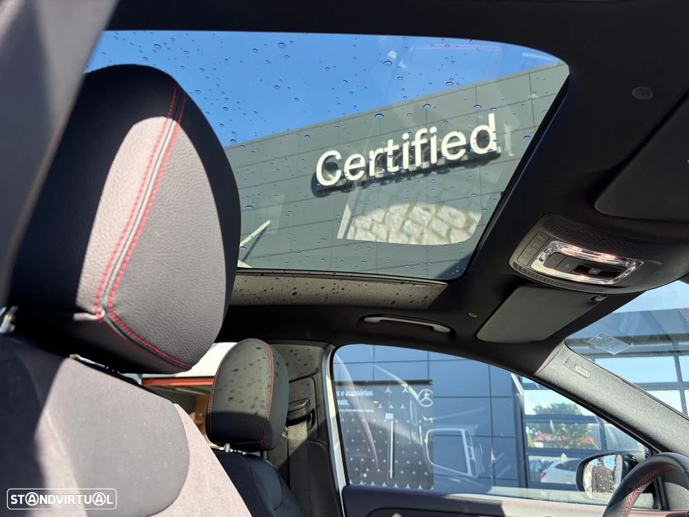 Mercedes-Benz GLA 180 d AMG Line - 10