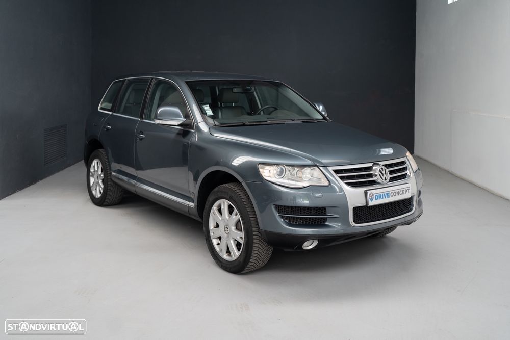 VW Touareg 3.0 TDI V6 Tiptronic - 1
