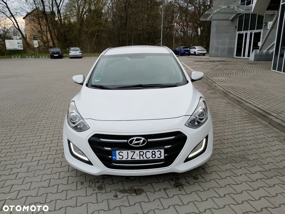 Hyundai i30 1.6 CRDI Family+ - 2