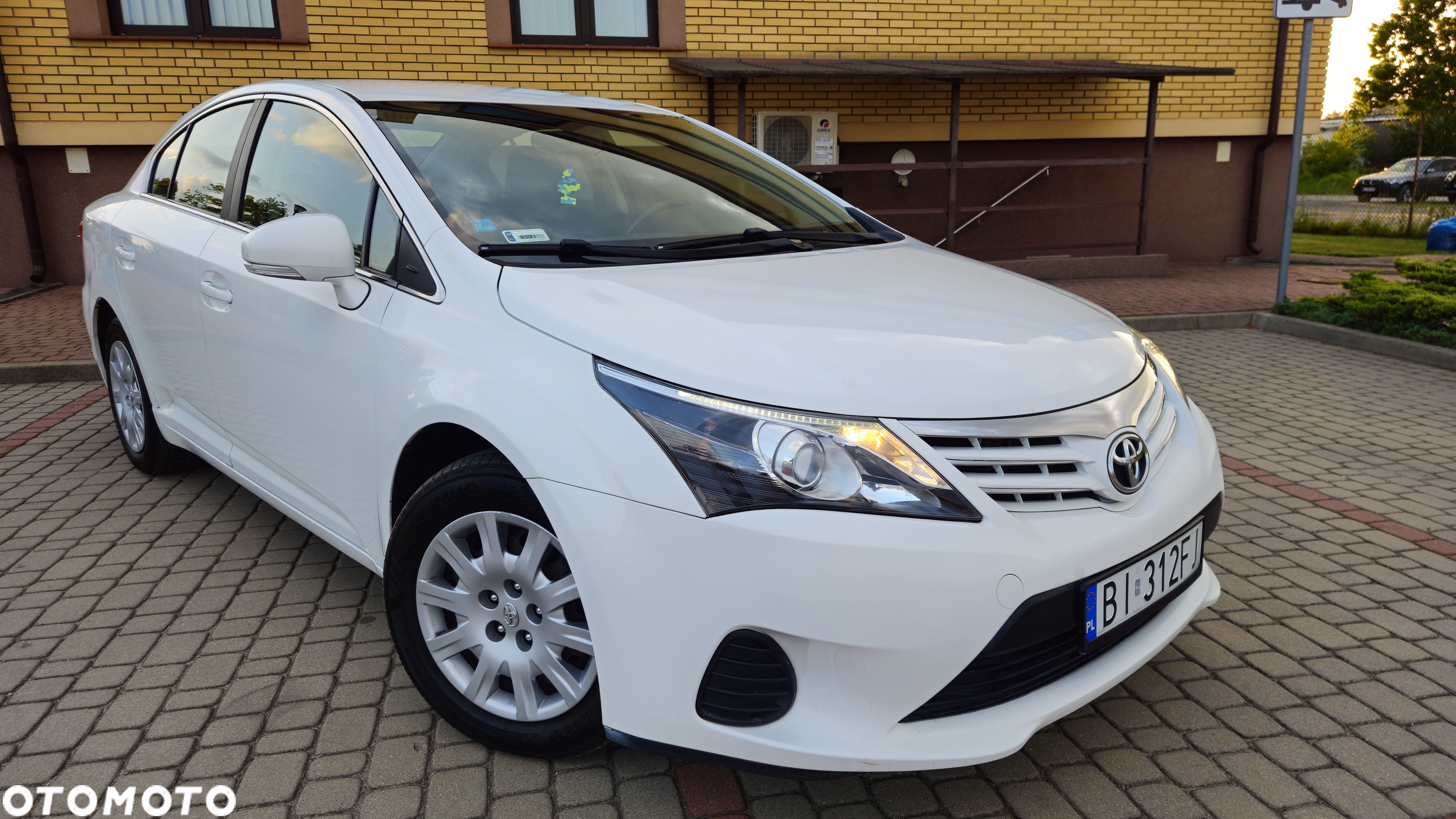 Toyota Avensis 2.0 D-4D Active - 6