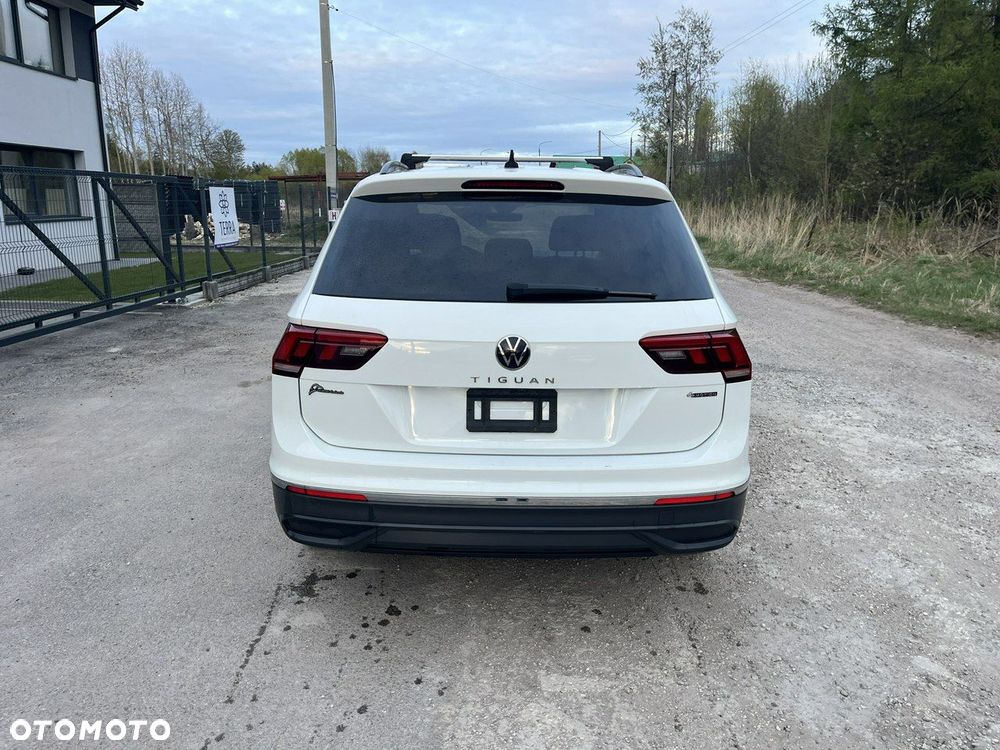 Volkswagen Tiguan - 4